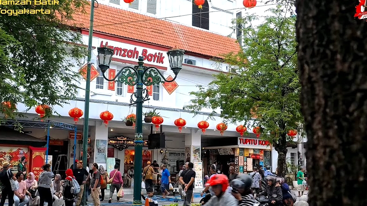 10 Tempat Belanja Oleh-Oleh di Malioboro