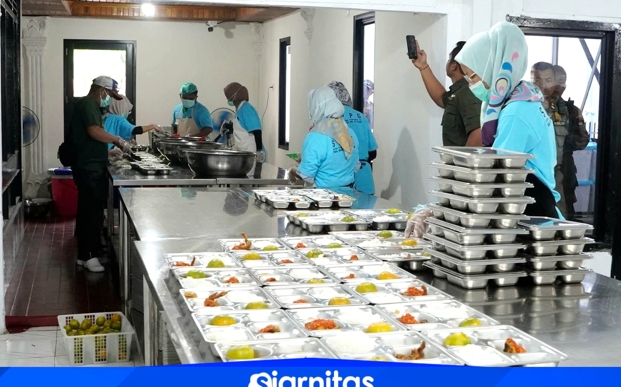 1.300 Dapur Makan Bergizi Gratis Ditutup Karena Tak Penuhi Standar