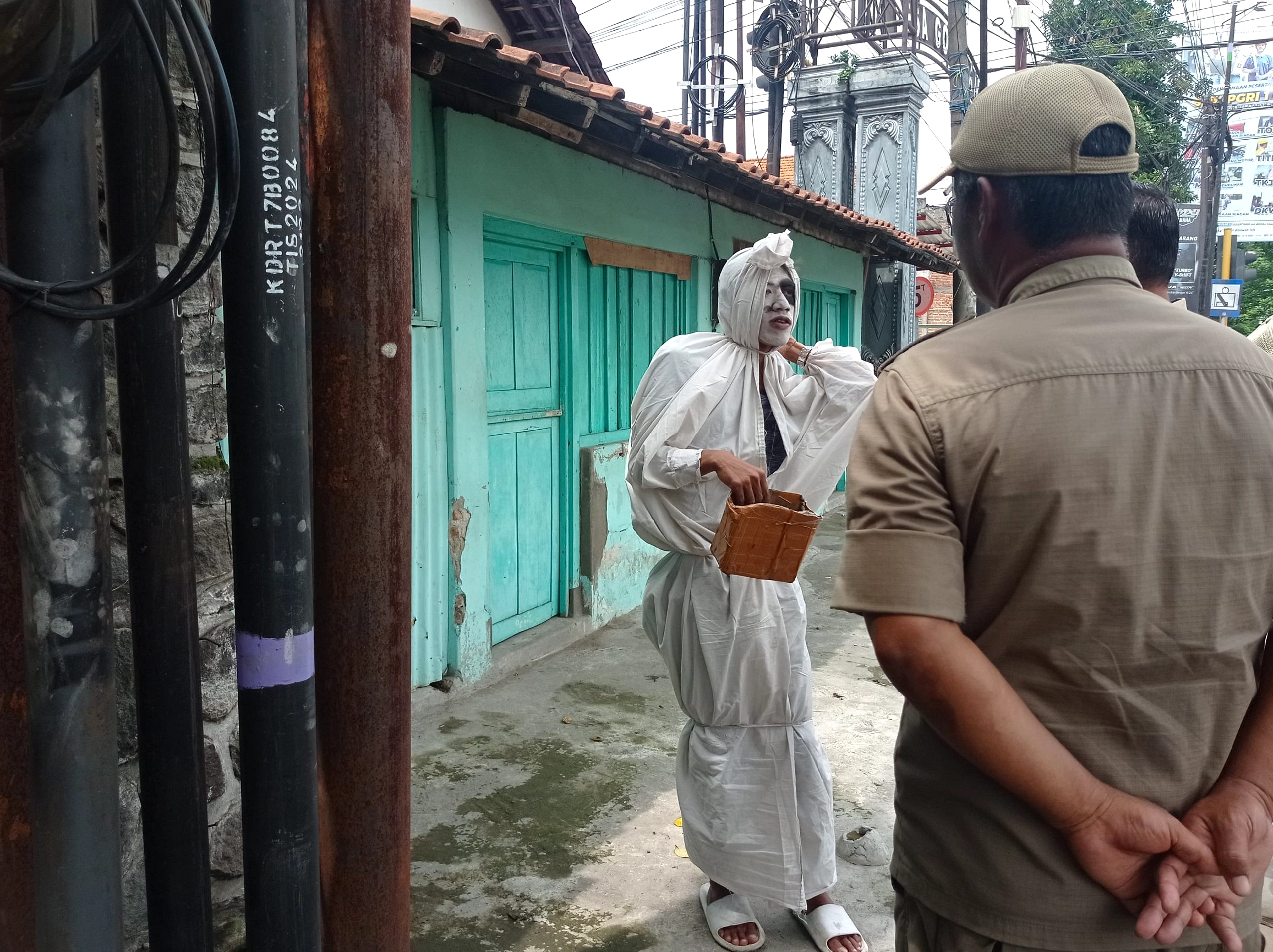 15 Tahun Kostum Pocong Guncang Musala, Maaf di Musala Kediri