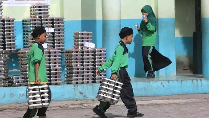 16 Dapur Gizi Jember Suspend, 7 Operasi Kembali Di Jember
