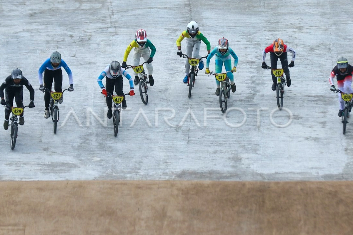 294 Pebalap Siap Bertarung di BMX Supercross Banyuwangi