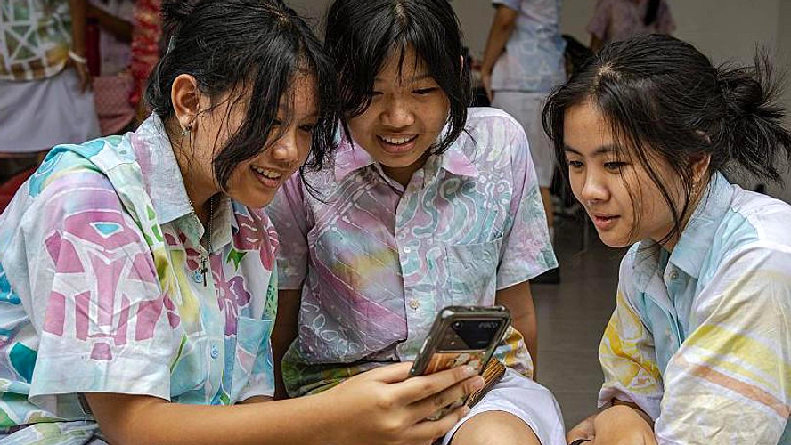 3 dari 5 Anak Palsukan Usia demi Media Sosial