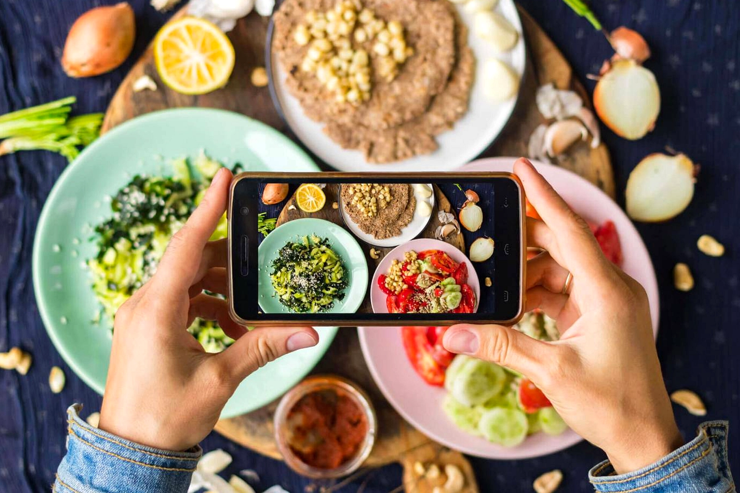 4 Sikap Food Influencer yang Paling Dikeluhkan