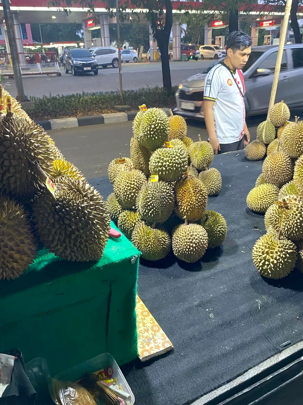 5 Makanan Paling Tidak Disukai: Ikan Teri, Hati Sapi, Durian