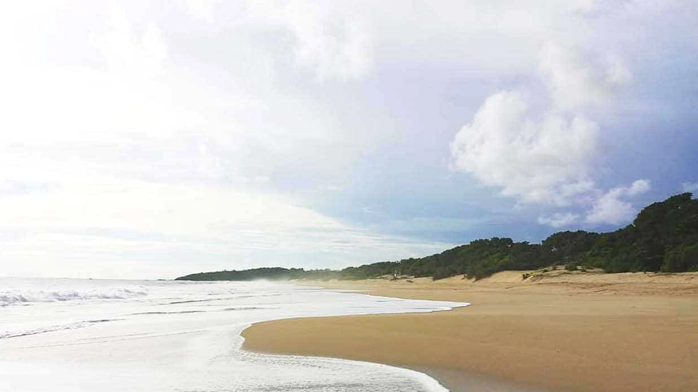 5 Pantai Terdekat dari Bandung, Tempuh 2,5 Jam