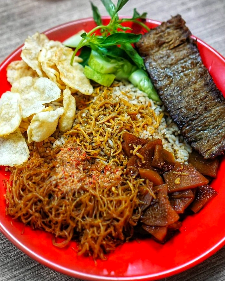 5 Tempat Nasi Ulam Betawi Autentik di Jakarta