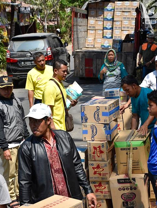 50 Ribu Paket Sembako Dikirim ke Korban Gempa NTT