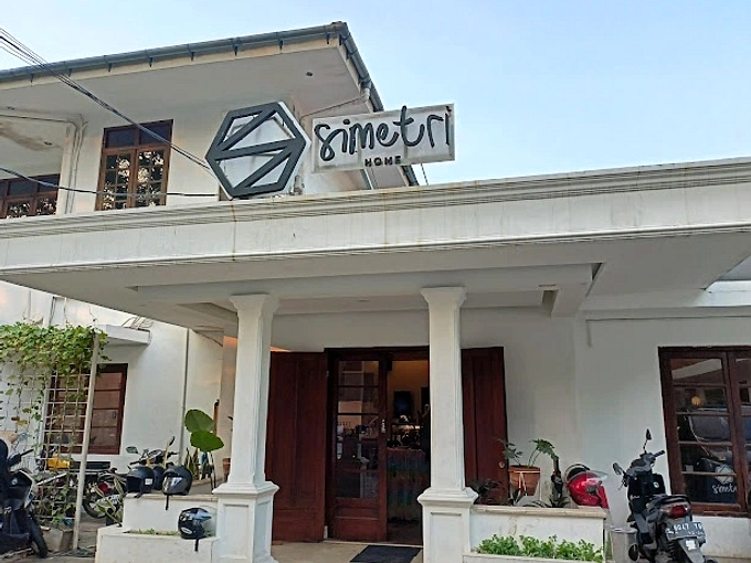 7 Kafe Strategis Jakarta Dekat Stasiun MRT & KRL Terdekat