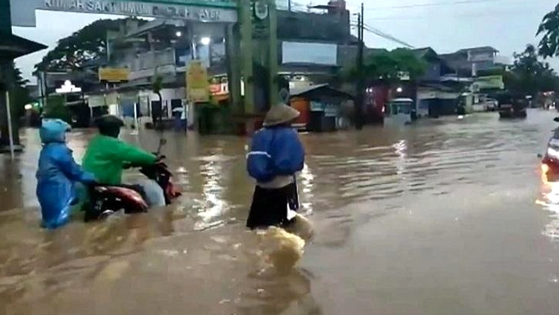 750 Kapal Nelayan Bersandar di Sungai Silugonggo Lebaran