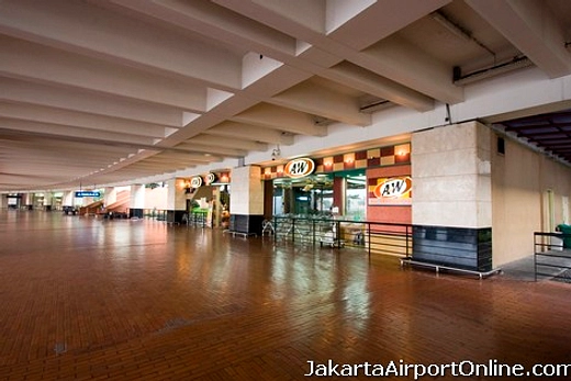 9 Tanda Restoran Bandara Berbahaya, Hindari