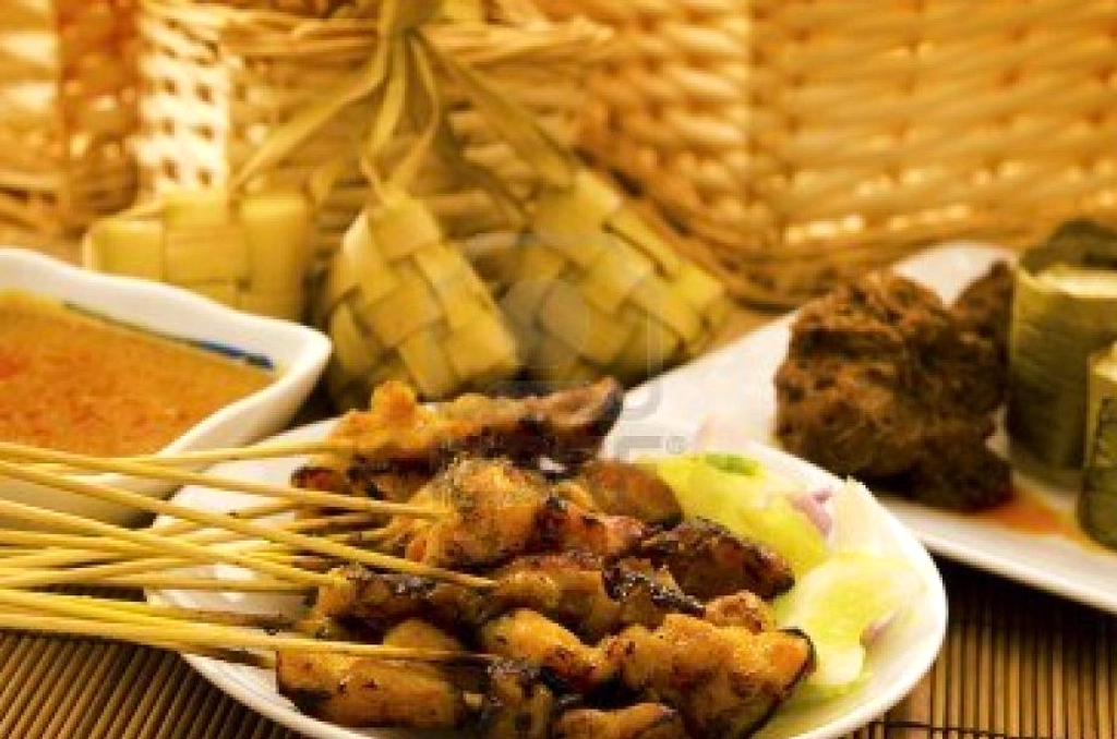 Adang Kupat: Tradisi Ketupat Bersama Warga Dusun Kebonsari