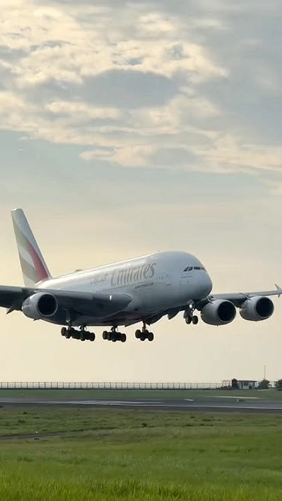 Airbus A380 Emirates Mendarat Sekali di Jakarta 8 Agustus 2026