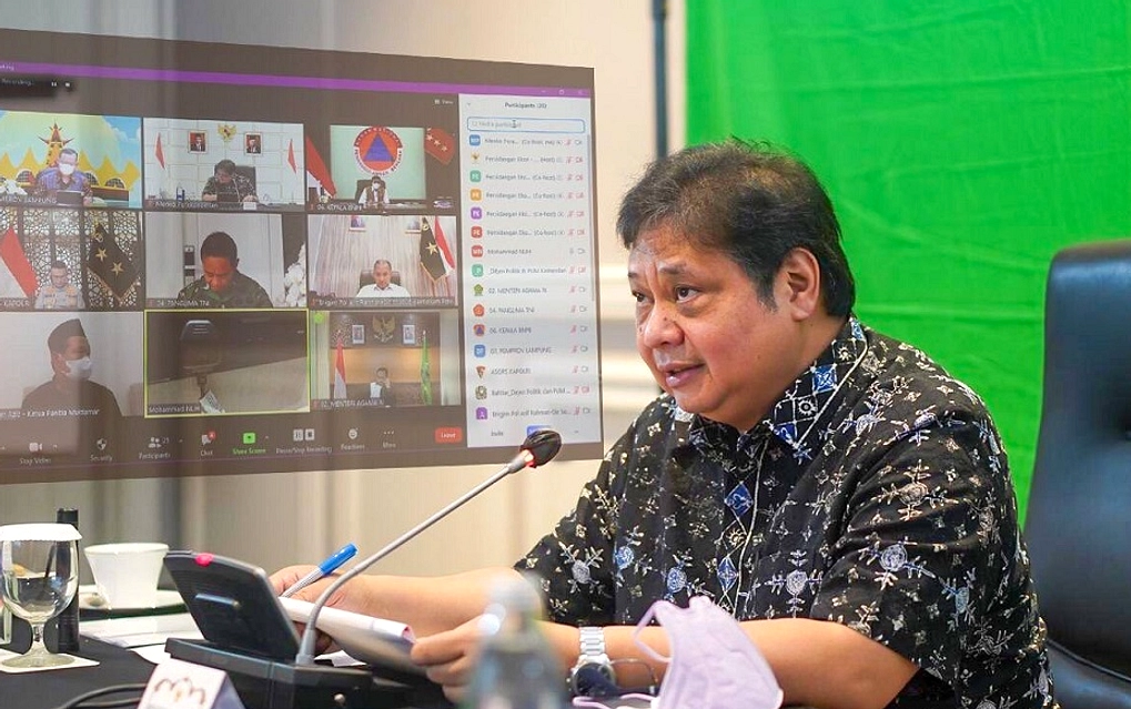 Airlangga Diskusi WFH, Anggaran, dan Hemat Energi