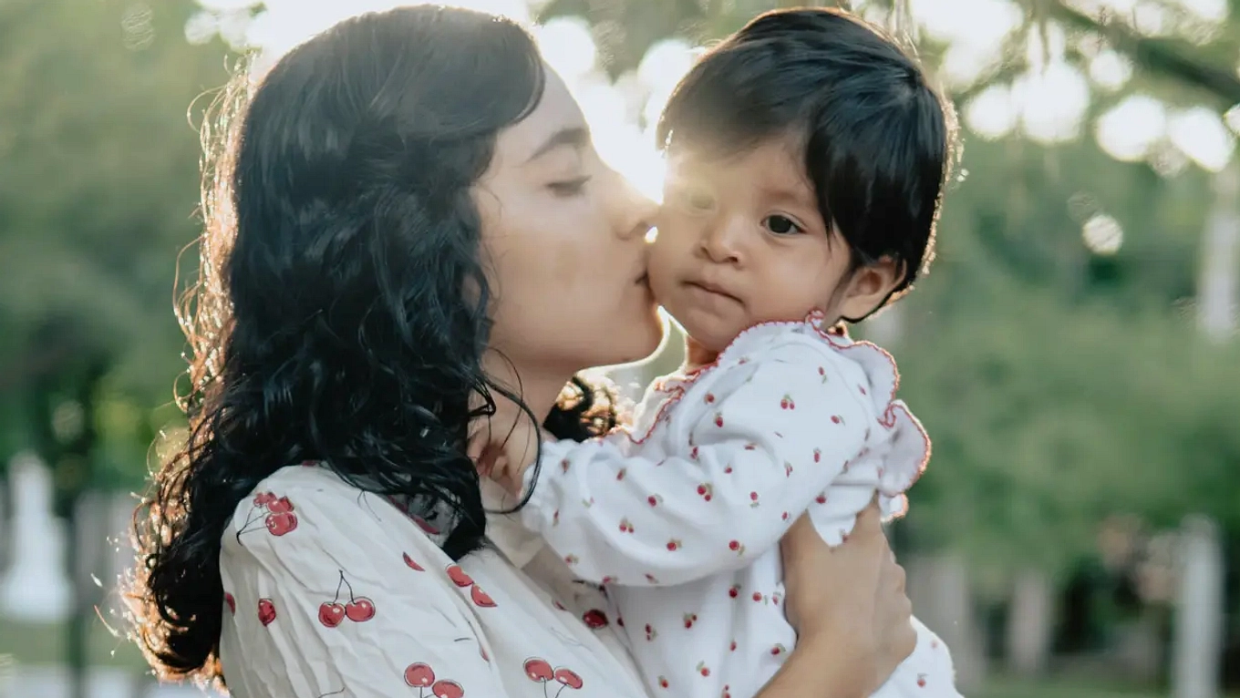 Amanda Manopo Pilih Fokus Rawat Bayi, Tunda Syuting