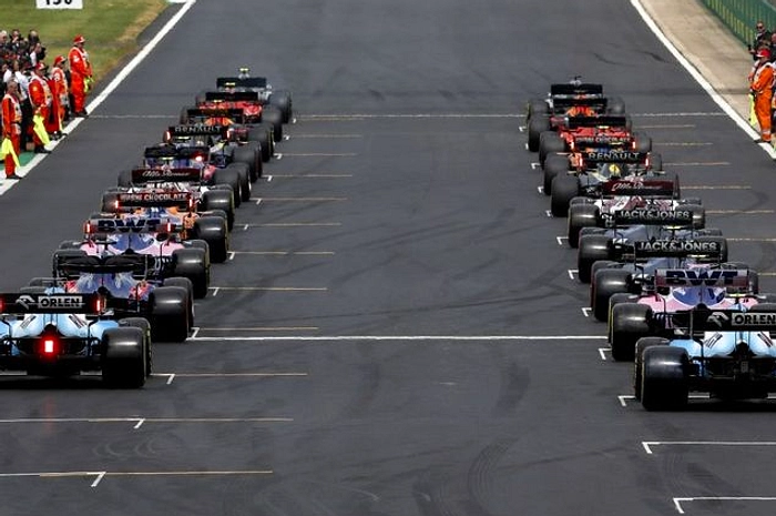 Antonelli Kalahkan Hamilton di Sprint Race Silverstone