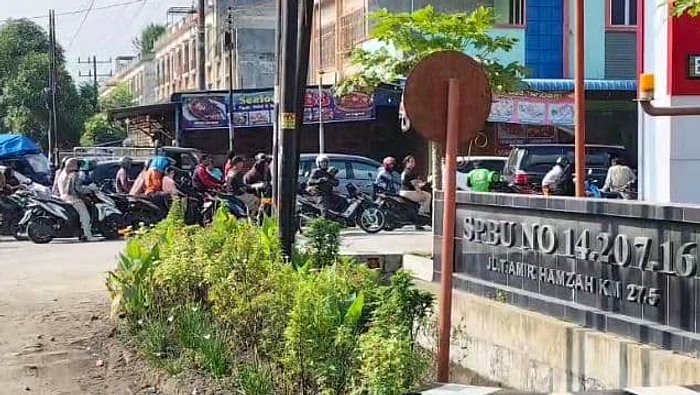 Antrean BBM di Medan, Bobby Minta TNI Gantikan Sopir