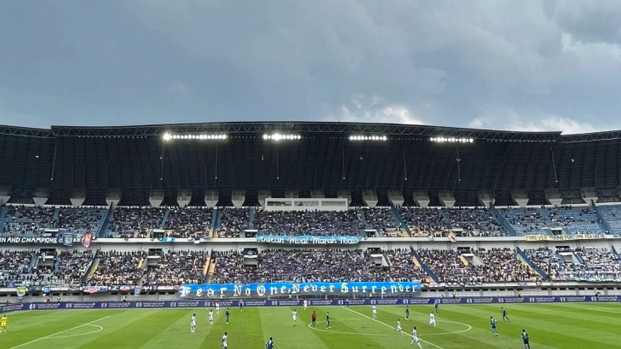 Arema FC vs Persib: Arema Siap Tarik Tiga Poin di GBLA