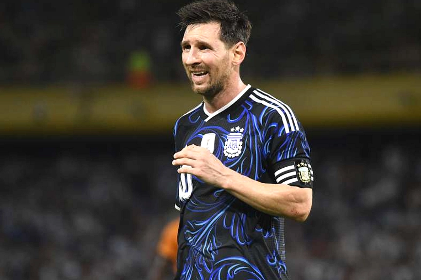Argentina Siap Hadapi Aljazair, Messi dan Trio Kunci Fit