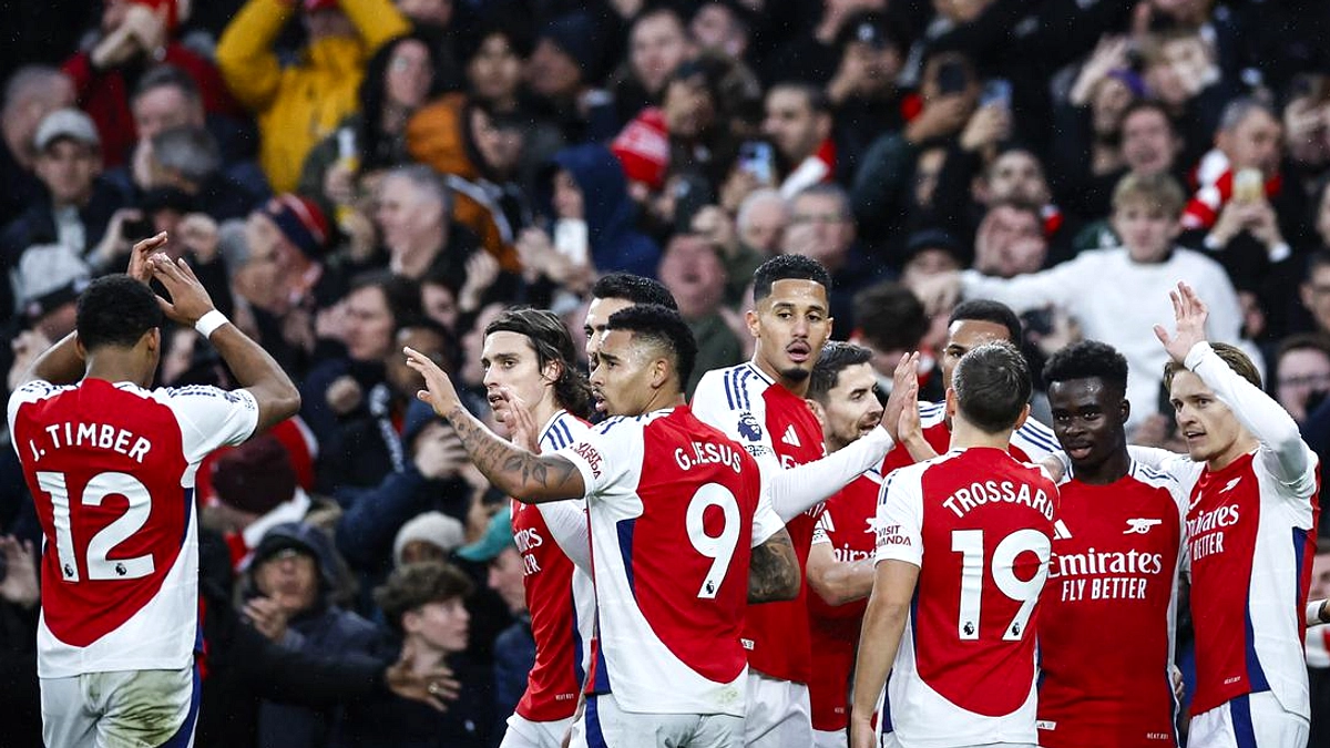 Arsenal Gagal Carabao Cup, Masih Juara Premier League