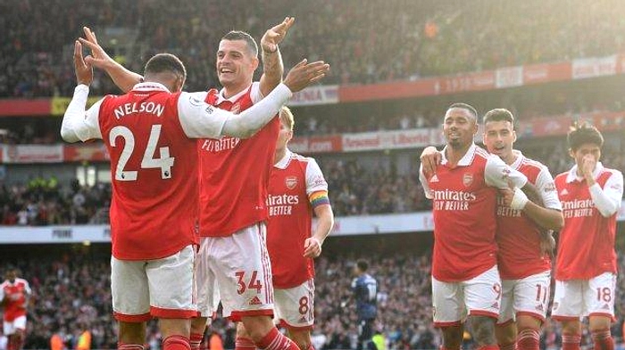 Arsenal Pimpin Klasemen Setelah Kemenangan atas Newcastle