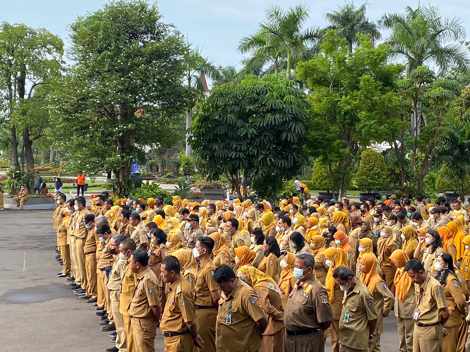 ASN Wajib WFH Jumat: Sektor Publik Tetap di Kantor