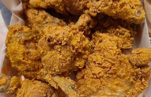 Ayam Bersih Berkah Juara di Tegal Parang, Jakarta Selatan