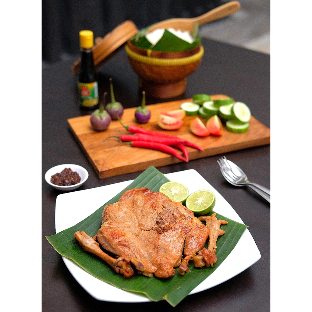 Ayam Bumbu Kuning: Makanan Siap Saji, Simpan 2-3 Minggu