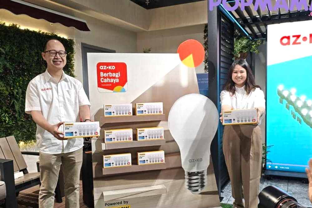 AZKO Berbagi Cahaya: 1.000 Lampu LED Ke 250 Rumah Prabumulih
