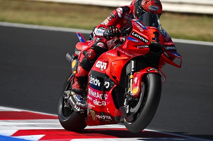 Bagnaia Jalani Operasi Lengan saat Libur MotoGP