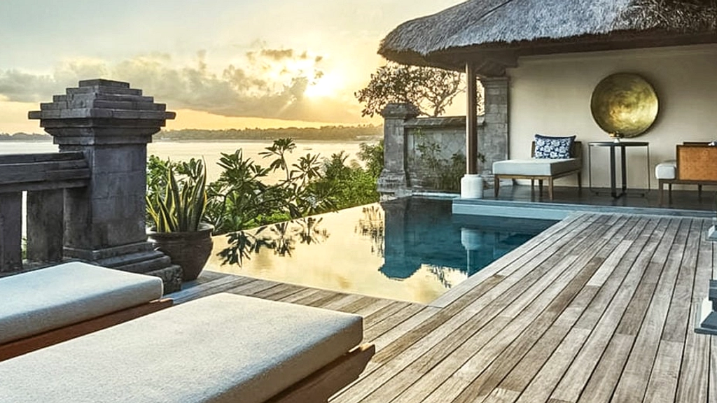 Bali: 5 Hotel Romantis Menawarkan Paket Honeymoon Di Bali