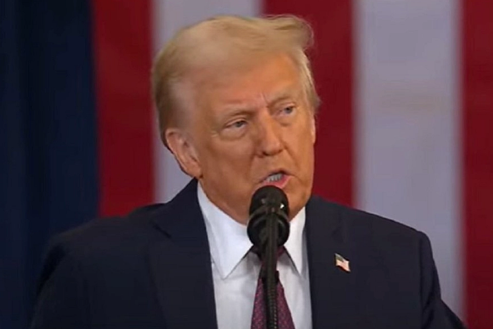 Bandara Palm Beach Ganti Nama Jadi Bandara Presiden Trump