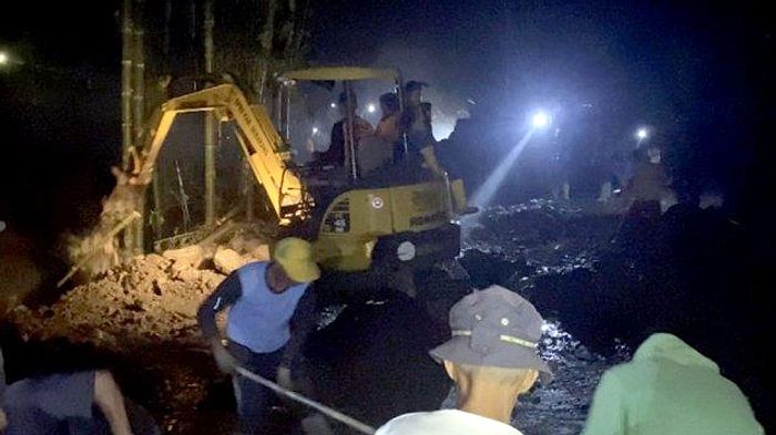 Banjir Bandang OKU Selatan: Rumah Hanyut, Jalan Terhalang