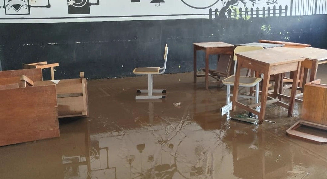 Banjir Boalemo 486 Jiwa Terganggu, Polsek & SMK Terdampak