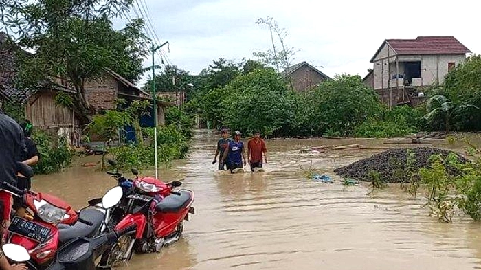 Banjir di Grand Permata: Warga Minta Normalisasi Sungai