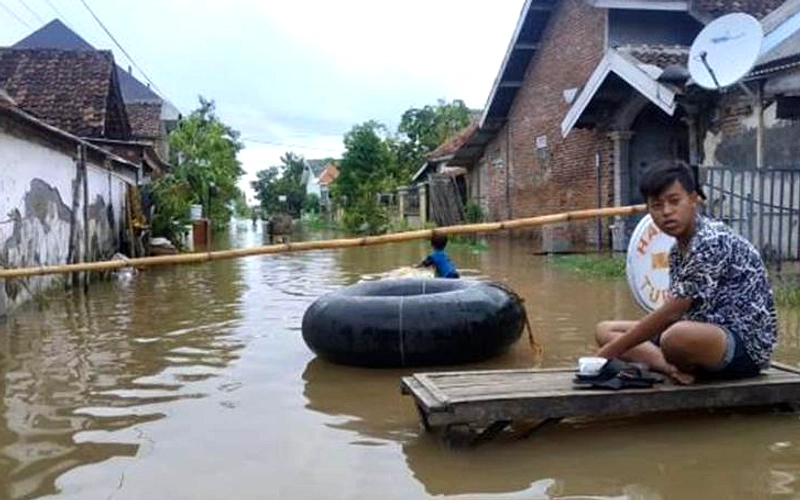 Banjir Pasuruan 19/5: Ratusan Keluarga Mengungsi di Wilayah