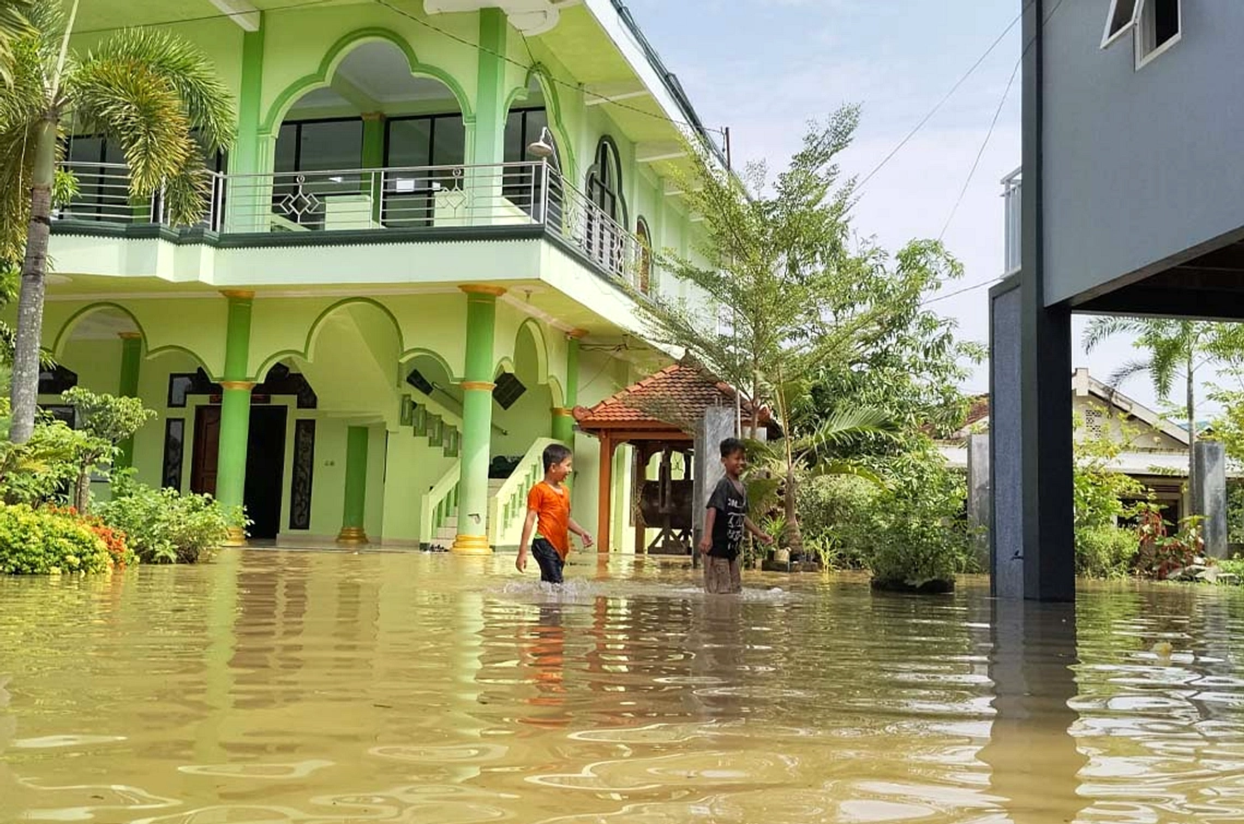 Banjir Rob Melanda Desa Tunggulsari, 90 Jiwa Terdampak