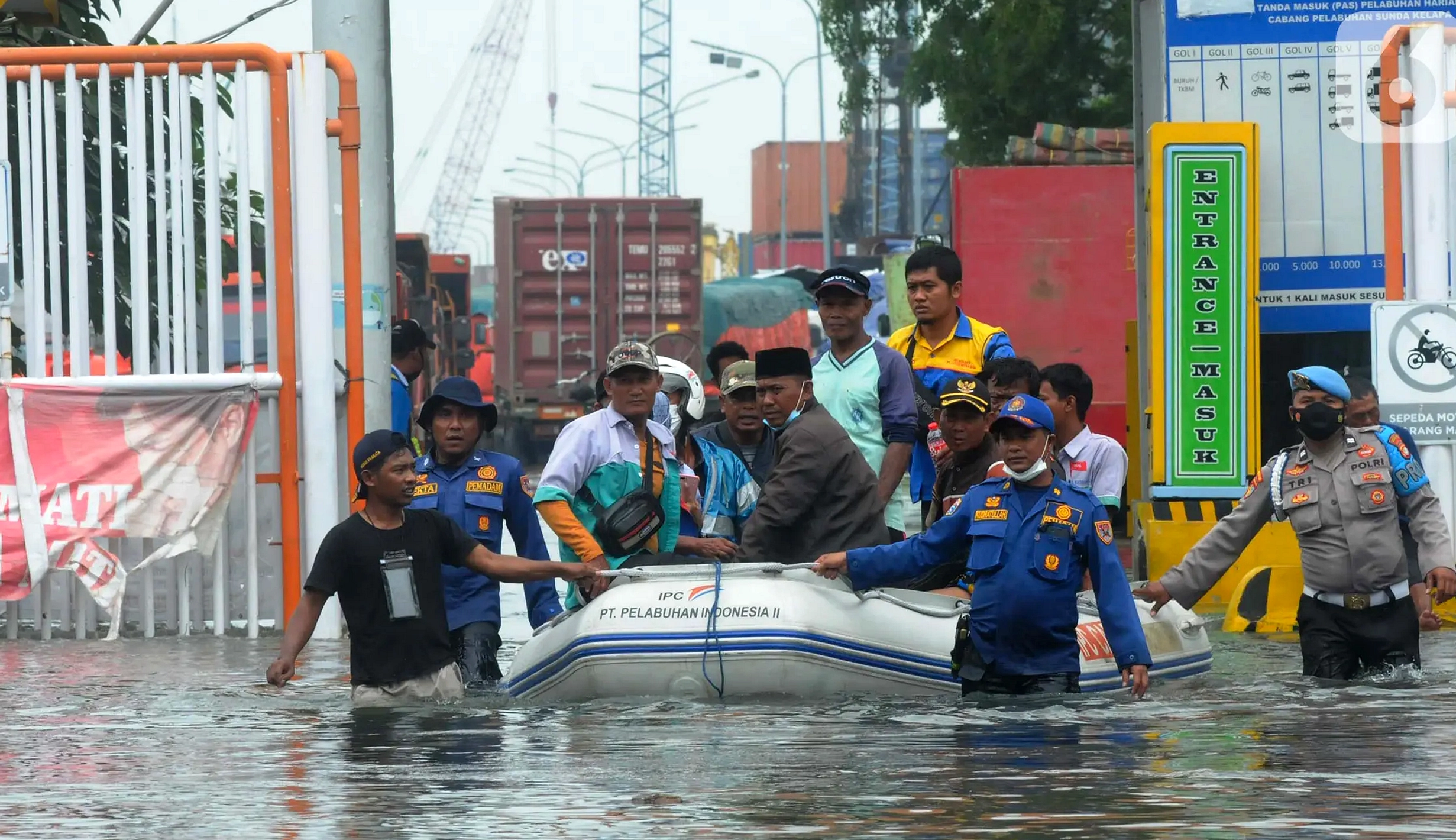 Banjir Rob Menyerang Surabaya Pasang Air 120‑140 cm di Pesisir