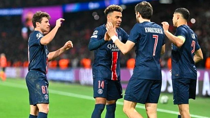 Bayern Tersingkir PSG, Kontroversi Handball di Allianz Arena