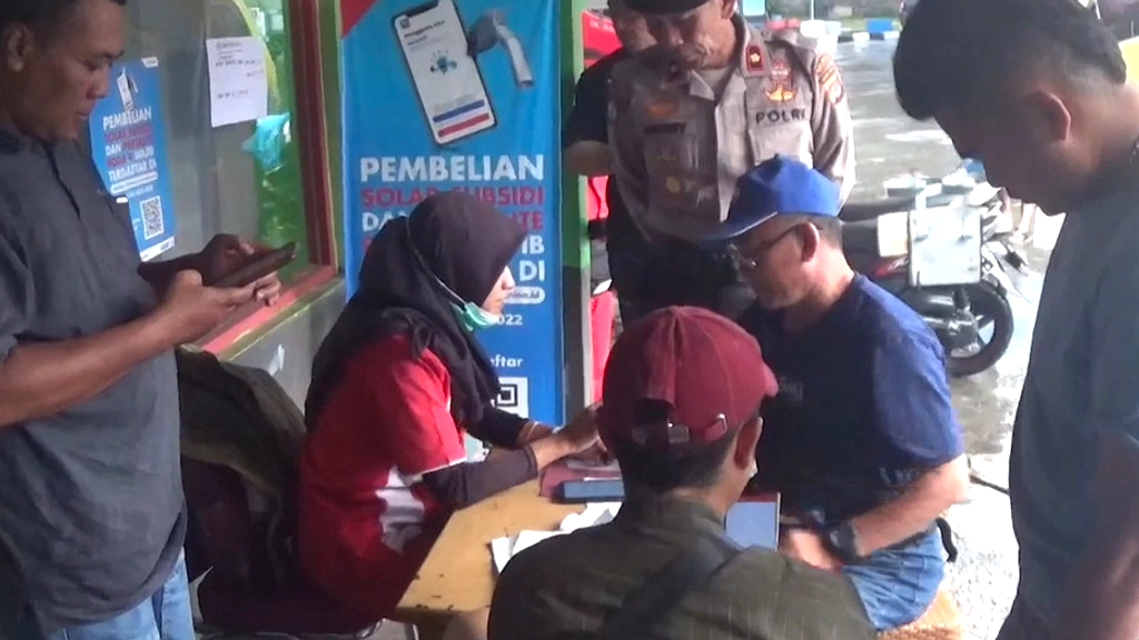 BBM Non-Subsidi Tanjak di Bandung, Pengguna Beralih Pertamax