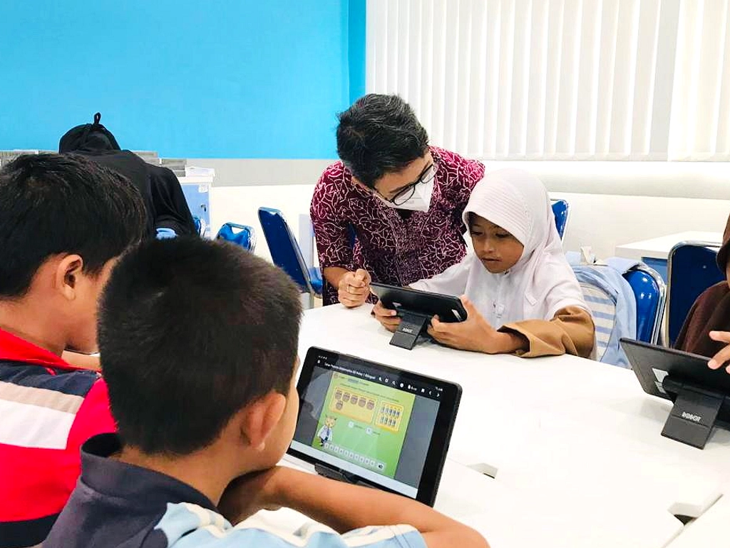 Beban Administrasi Pendidikan: Angka Menggantung Manusia