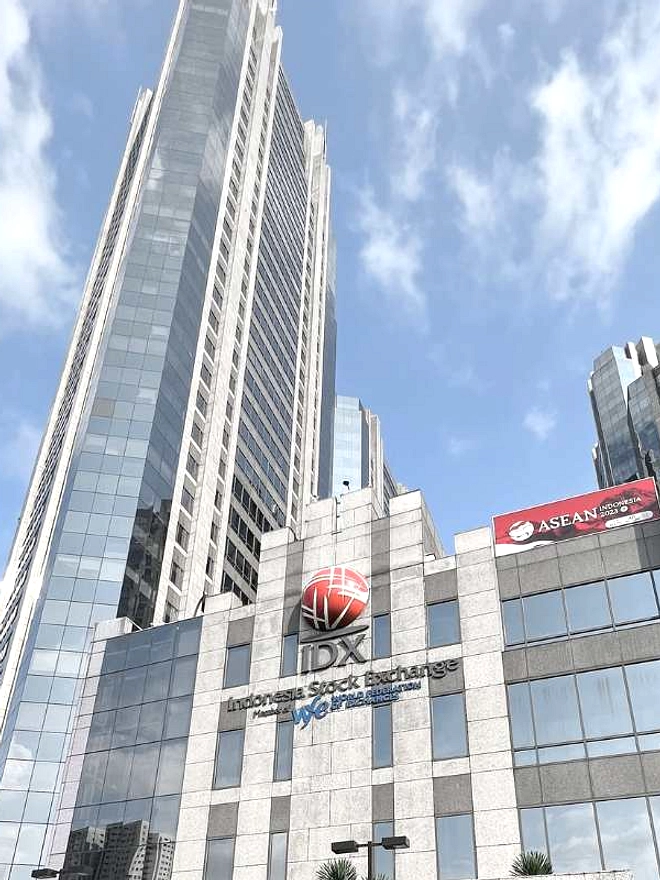 BEI Coret Saham BUMN dan Konglomerat dari Empat Indeks Utama