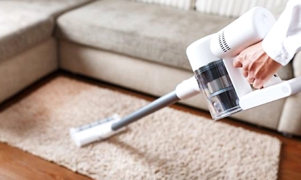 Bersihkan Karpet di Rumah dengan Cuka dan Baking Soda Efektif