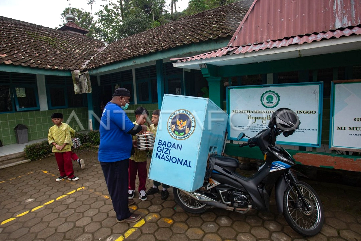 BGN Sidak Makan Bergizi Gratis Hari Pertama Sekolah
