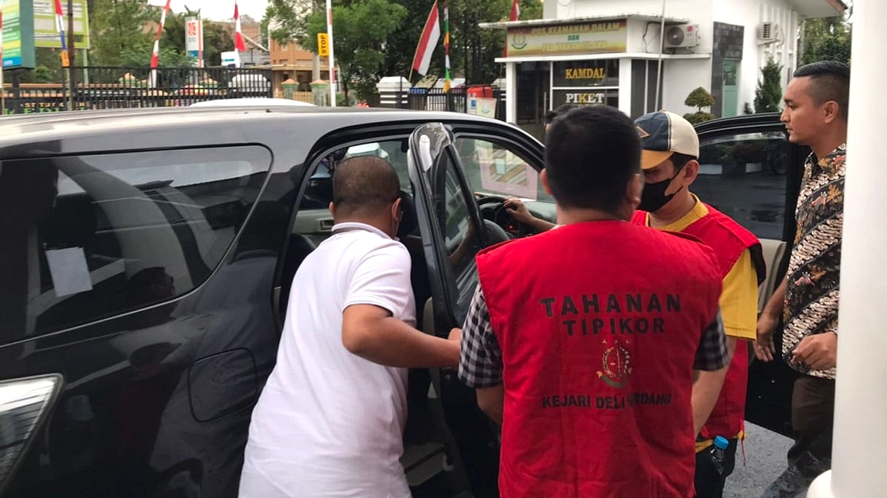 Bianglala di Deli Serdang Berhenti, 30 Orang Terjebak