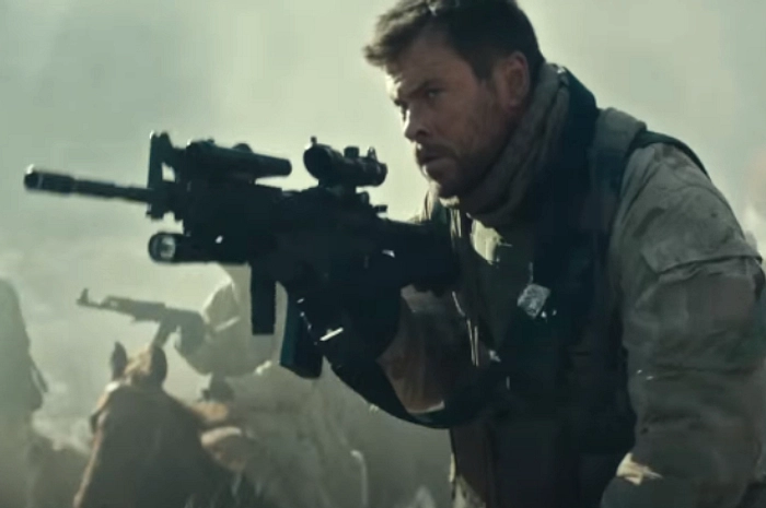 Bioskop Trans TV Tayang Film 12 Strong Malam Ini Aksi