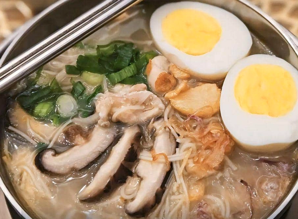 Blok M Hub: Bakmi & Nasi Telur Murah Jadi Sorotan Kuliner