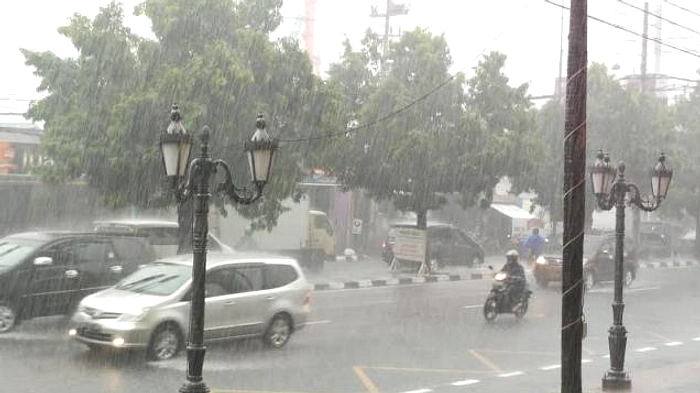 BMKG: Bandung Cerah Jumat, 12-28 Derajat