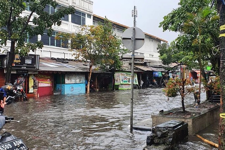 BMKG: Hujan Sedang Prediksi di Bandung 11 April 2026