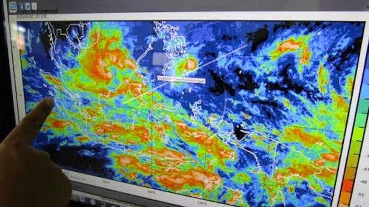 BMKG Peringat Sumsel Tengah-Barat Risiko Puncak Hujan