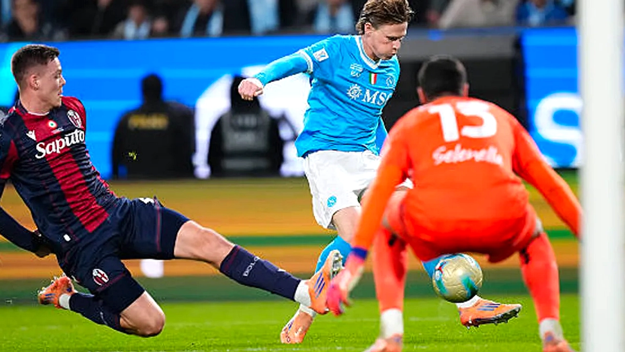 Bologna vs Napoli: Penalty di injury time menutup 3-2